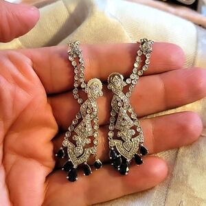 Elegant Dual-Hole Chandelier Earrings – A Statement of Sophistication
